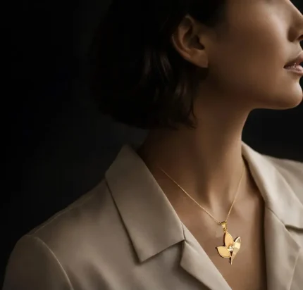 innerbloom-pendant-model
